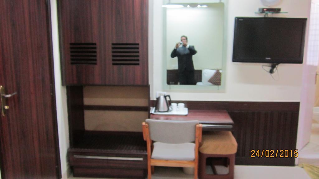 Empire Hotel - Grant Road Mumbai Cameră foto